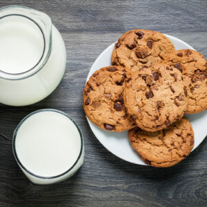 Girl Scout Cookies – History and Available Flavors